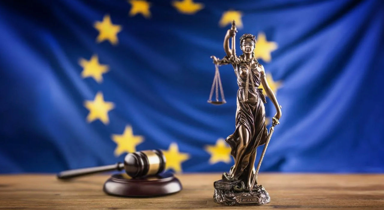 Curtea UE pune la îndoială legalitatea listei italiene a țărilor sigure pentru migranți.