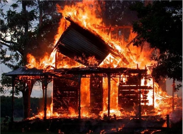Un barbat din localitatea Gura Galbenei, Hancesti, a fost gasit fara suflare, dupa ce casa in care locuia a fost cuprinsa de flacari.