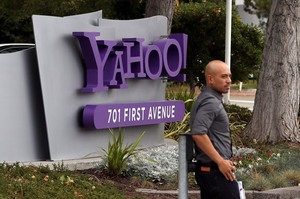 Yahoo! încearcă să câştige din terenul pierdut în faţa Google.