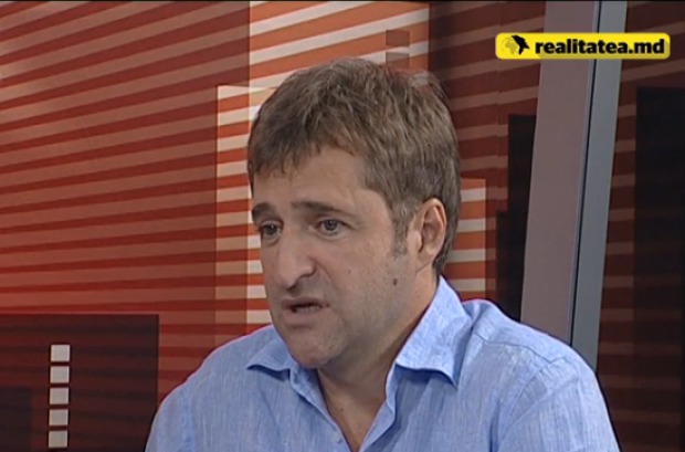 Realitatea.md aminteşte că Vieru a părăsit PLDM în 2010. Acesta a fost deputat în Parlamentul Republicii Moldova între 2009 și 2010.