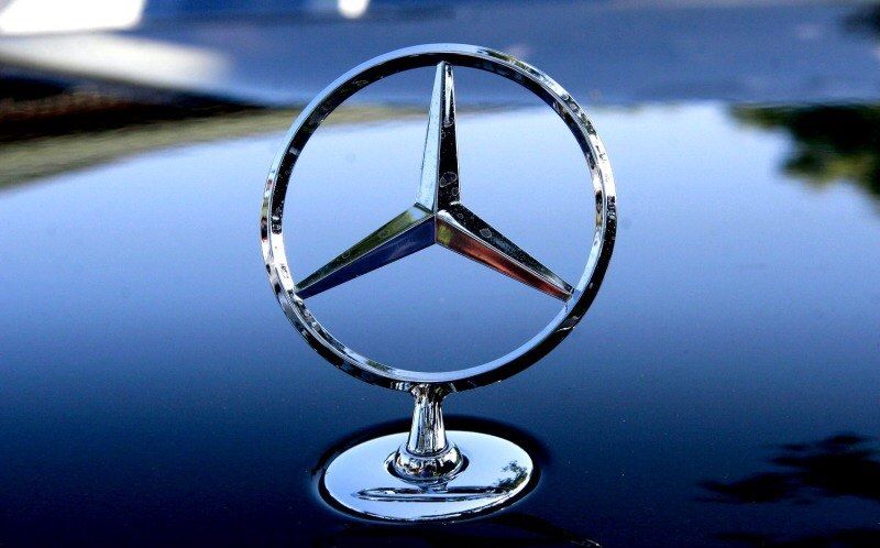 Mercedes-Benz анонсировал премьеру модели C-Class новой генерации.