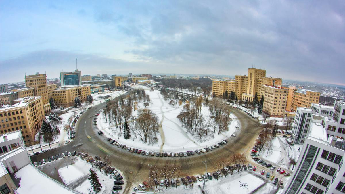В Киеве и Харькове снова раздаются взрывы.