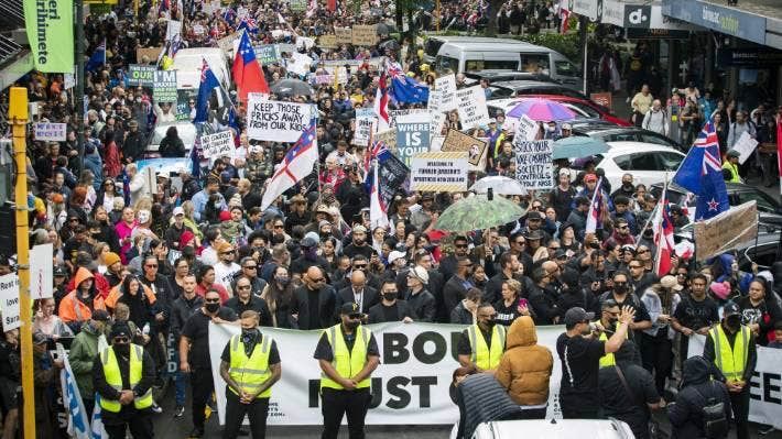 В Новой Зеландии прошли многотысячные COVID-протесты.