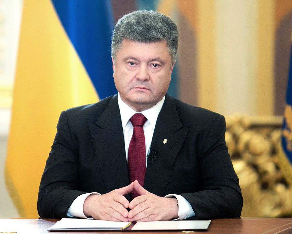 Президент Украины Петр Порошенко призвал Верховную Раду проголосовать за принятие закона о децентрализации власти.