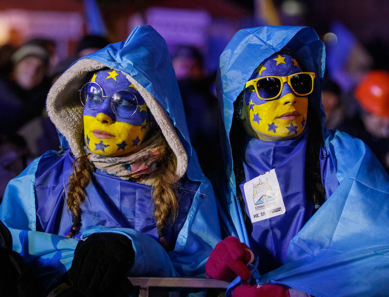 Европарламент перенес рассмотрение безвиза Украине.
