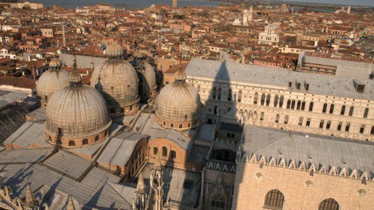 În acest oraș european oricine strigă Allahu akbar va fi împușcat de lunetiști. 