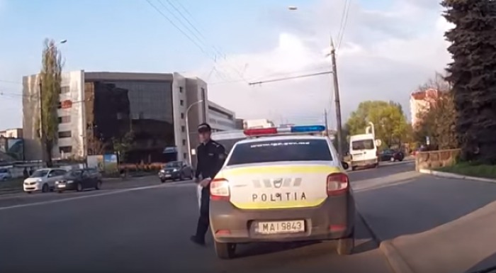 Reacția INP la încălcarea comisă de angajatul MAI tupeist. Foto: martor ocular