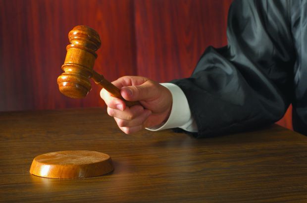 Amendă de 10 mii de lei pentru un executor judecătoresc. 