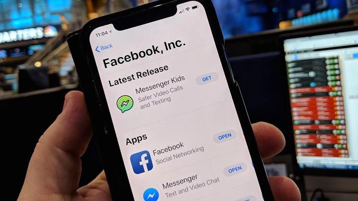 Врачи потребовали от Цукерберга закрыть мессенджер Facebook для детей.