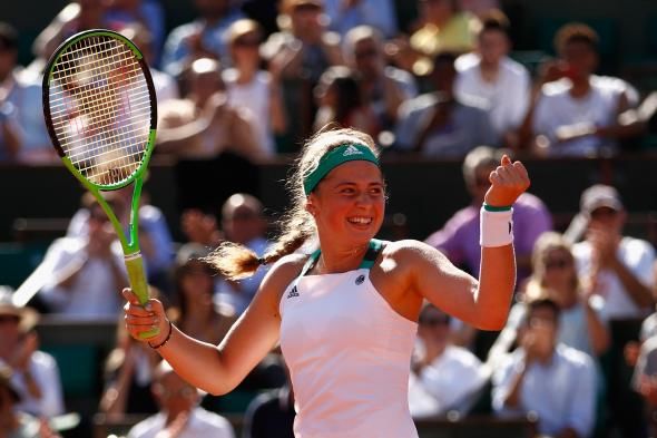Jelena Ostapenko a câștigat finala de la Roland Garros în fața Simonei Halep.