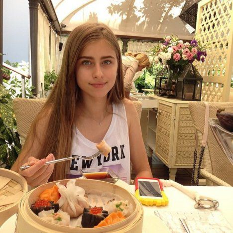 Продолжит ли София модельную карьеру, покажет время.