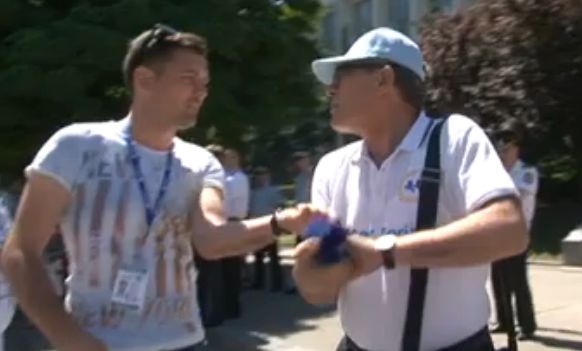 Михай Гимпу настаивал на том, чтобы в законодательство была введена поправка об уголовном наказании журналистов за клевету.