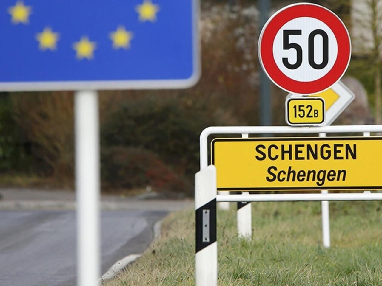 Austria și-a ridicat veto-ul privind aderarea României și Bulgariei la spațiul Schengen.