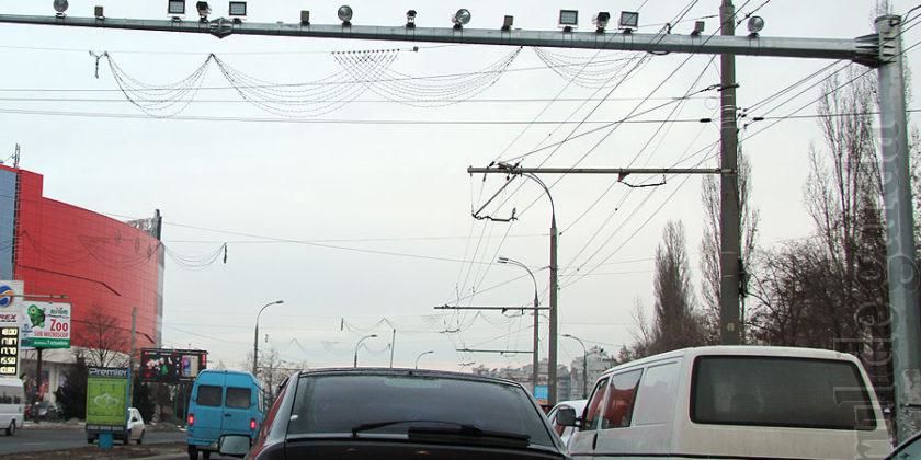 Traficul rutier, monitorizat video cu mii de ilegalităţi