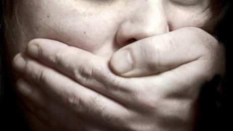 O femeie din Capitală îi acuză pe doi tineri de hărțuire sexuală. Foto: ziuaconstanta.ro
