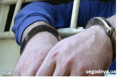  Cetăţean moldovean dat în căutare acum doi ani de poliţia italiană a fost reţinut în Bucovina de oamenii legii ucraineni.