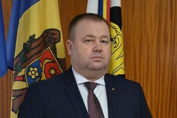 Демократы отрицают обвинения  в подконтрольности президентуре.