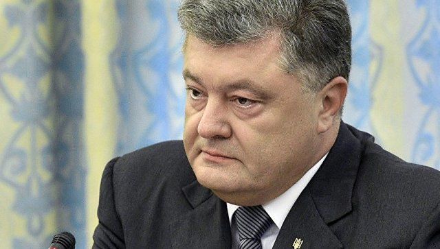 Украина восстановит суверенитет над Донбассом и Крымом, считает Порошенко.