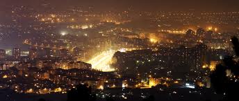Persoanele însă nu au dreptul de a munci pe teritoriul ţării pe care o vizitează.