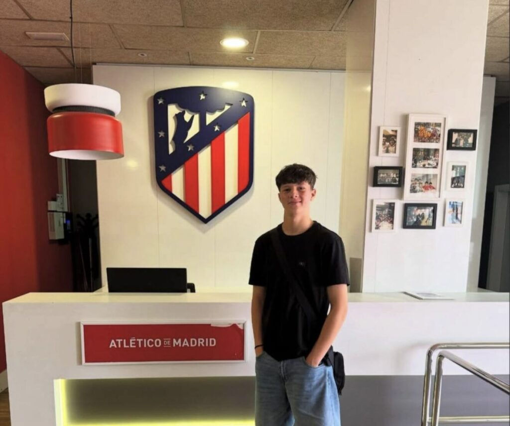 Portarul echipei de tineret a Moldovei a semnat un contract cu Atletico Madrid.