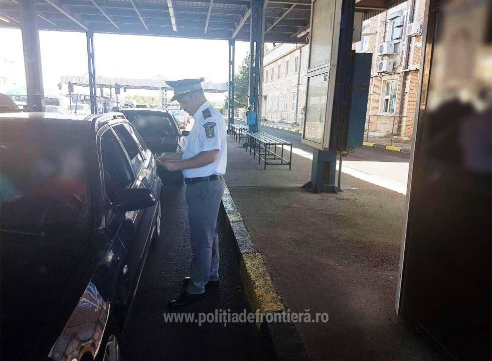 Молодой человек заявил, что надеялся на то, что на КПП не требуется предъявлять водительское удостоверение.