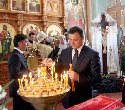 Некоторые церковнослужители критикуют Филата.