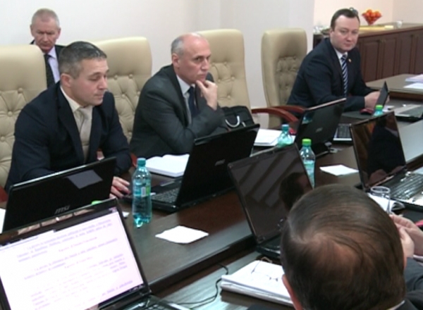 Vicepresedintele Curtii Supreme de Justitie, Svetlana Filincova, a ajuns in vizorul Centrului Anticoruptie pentru ca si-ar fi distribuit ilegal anumite dosare de rezonanta.