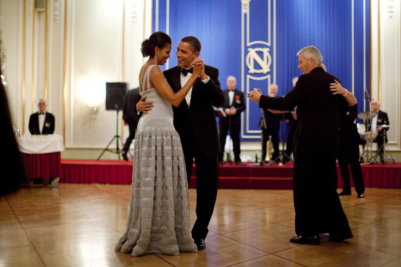 Obama, glume pe seama talentului său la dans, la noul show al lui Letterman