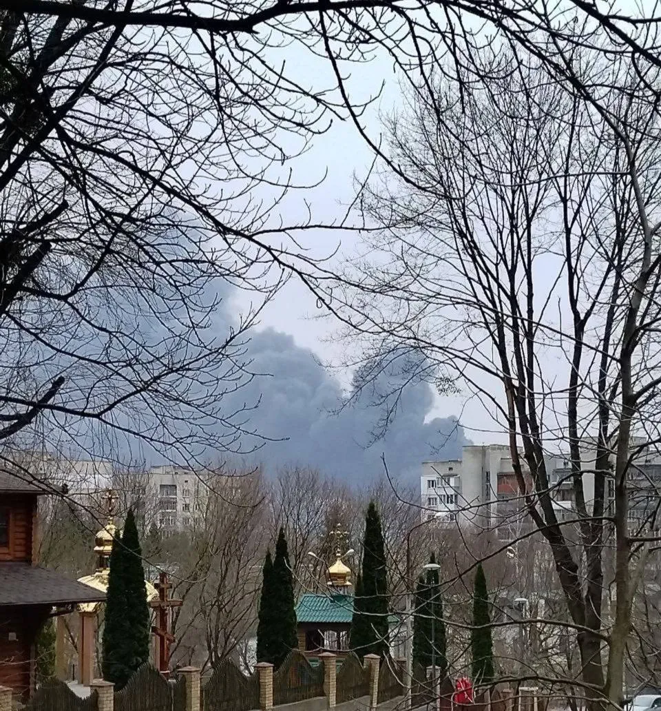 Львов подвергся ракетному удару.