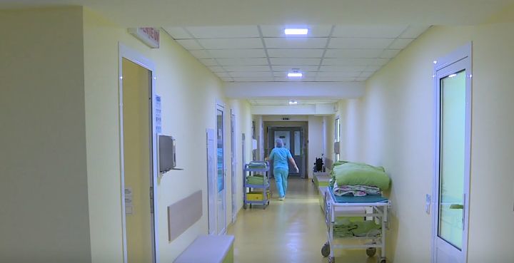 Пациенты на диализе сталкиваются с трудностями при пандемии.