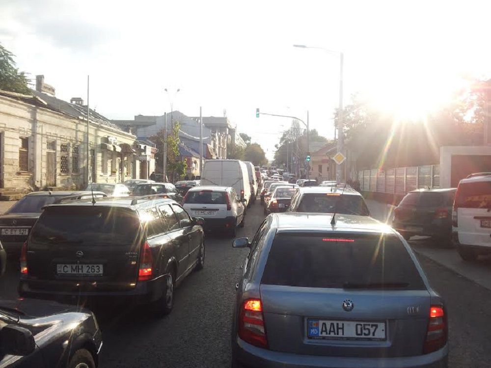 В настоящее время за работу нового сервиса отвечают три сотрудника.