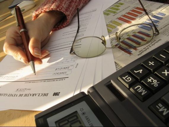 În condiţiile neachitării impozitelor respective în termenul prevăzut, pentru fiecare zi de întîrziere se va aplica penalitate.
