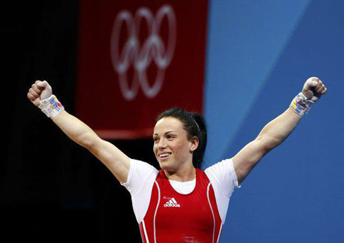 Sondajul a antrenat un număr record de jurnalişti sportivi - 72. În total, au fost nominalizaţi 42 de sportivi, 19 antrenori şi 20 de echipe.