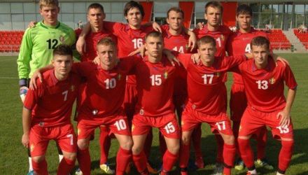 În noua echipă se află şi mijlocaşul lui Dinamo Kiev Cătălin Carp