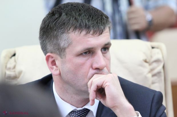 Министр информационных технологий и связи Василий Ботнарь.