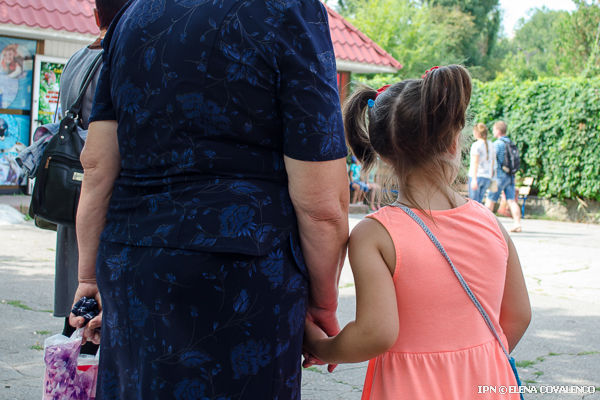 Medic: Vara copiii sunt vulnerabili la gastroenterocolite