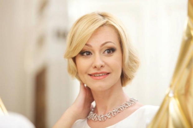 Cunoscuta jurnalistă de la Pro TV Chișinău, Lorena Bogza, a fost scoasă din fire de ultimele „evoluții” din negocierile purtate de liderii PLDM, PD și PL pentru crearea unei coaliții de guvernare.