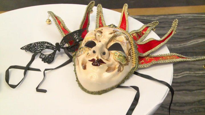 Carnaval veneţian la Chişinău. Vedetele, în ajutorul celor grav bolnavi