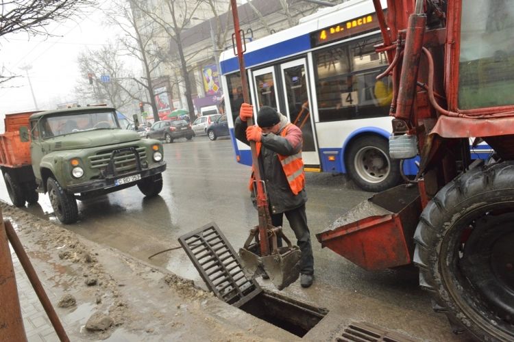 În Capitală începe marea curăţenie de primăvară