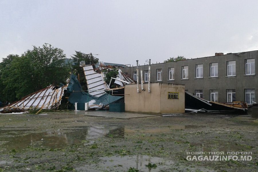 В результате непогоды в селе Чишмикиой пострадало 72 домовладения, 100 процентов приусадебных участков
