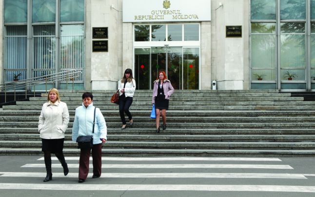 2011, din cadrul Ministerului de Interne a fost scoasă întreprinderea Servicii Pază de Stat, cu peste 3.000 de angajaţi“, explică specialista