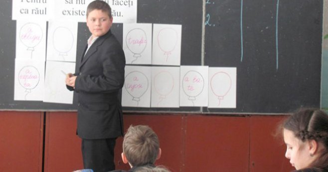 Ученики из еще девяти учебных заведений с преподаванием не на государственном языке, начиная с этого года смогут изучать некоторые дисциплины на румынском. 