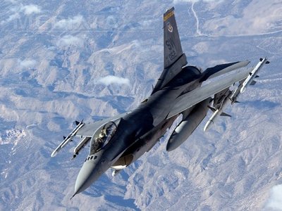 Turcia a trimis avioane militare la frontiera cu Siria (Imagine: Mediafax Foto/AFP)