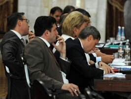 Petrenco a solicitat prezenţa în Legislativ a ministrului Sănătăţii, Andrei Usatîi