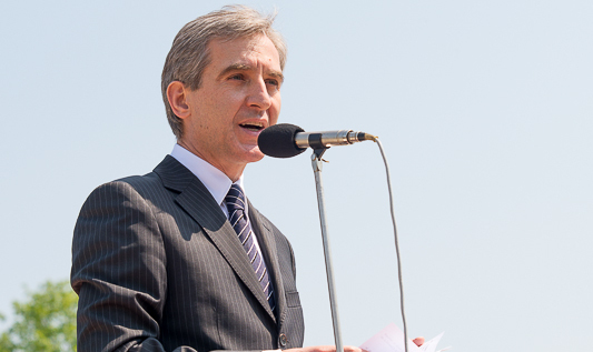 Iurie Leancă, a adresat un mesaj de felicitare salariaţilor cu ocazia Zilei Internaţionale a Muncii. 