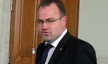 Годя заявил, что Молдове не нужны депутаты, которые голосуют за правительство-фантом. Фото: noutati.md