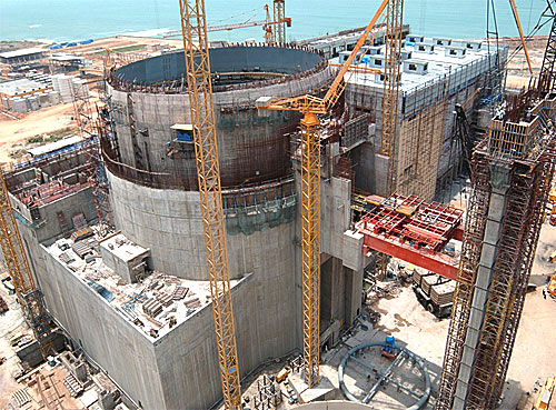 În plus, 27 de reactoare sunt în prezent în construcţie în regiunile de coastă, potrivit Asociaţiei Nucleare Mondiale