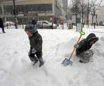 În Bulgaria, trei schiori blocaţi de o avalanşă au fost salvaţi duminică de către Serviciul bulgar de salvamontism