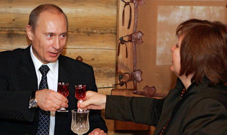 Daily Telegraph este de părere ca divorțul va spori interesul general pentru viața personală a președintelui Putin. 