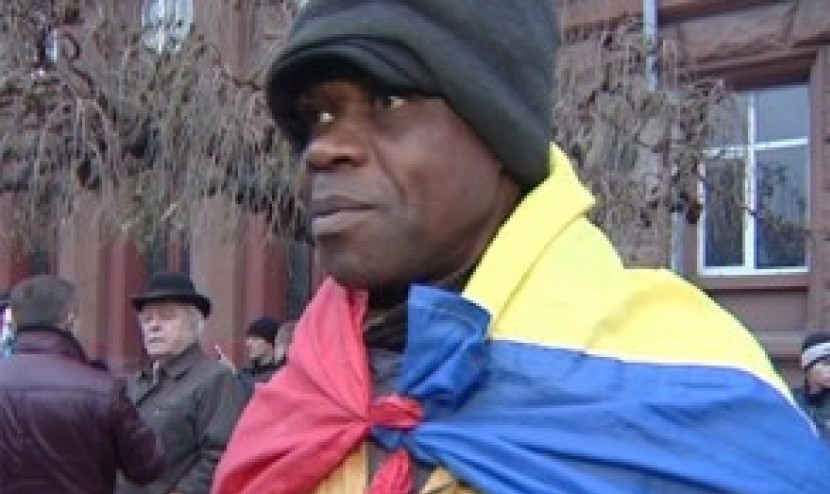 Vladimir Voronin a criticat antiprotestul organizat de Onoje în preajma Arcului de Triumf.